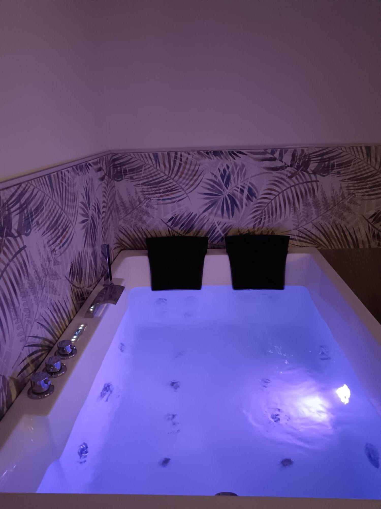 Casa Petri Home Spa Палермо Экстерьер фото